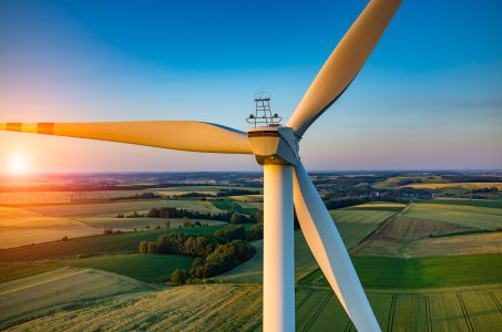 Wind-Turbine-at-Sunset